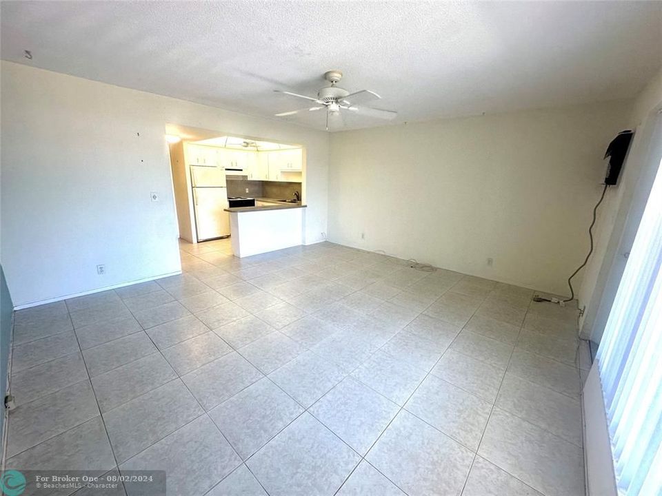 For Rent: $1,750 (1 beds, 1 baths, 620 Square Feet)