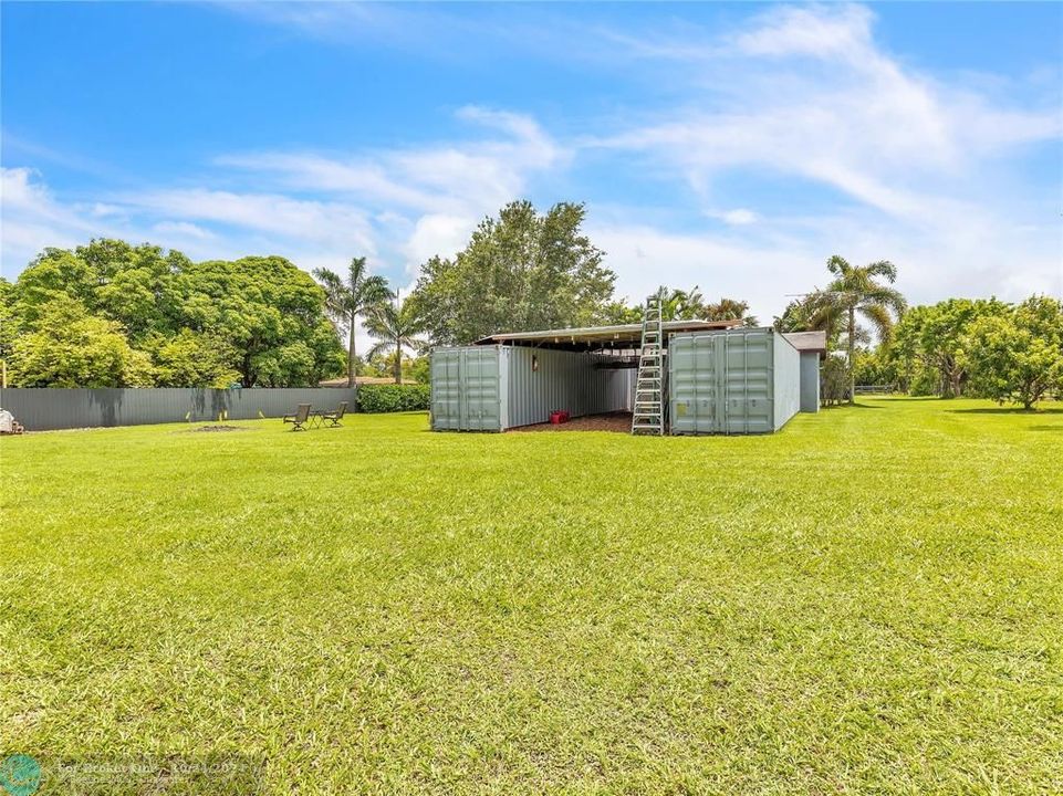 For Sale: $1,200,000 (4 beds, 3 baths, 2670 Square Feet)