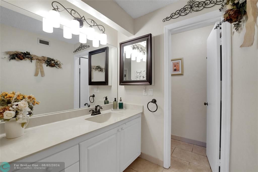 For Sale: $434,900 (3 beds, 2 baths, 1807 Square Feet)