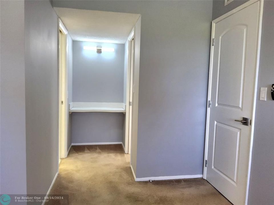 For Rent: $2,150 (2 beds, 2 baths, 1100 Square Feet)