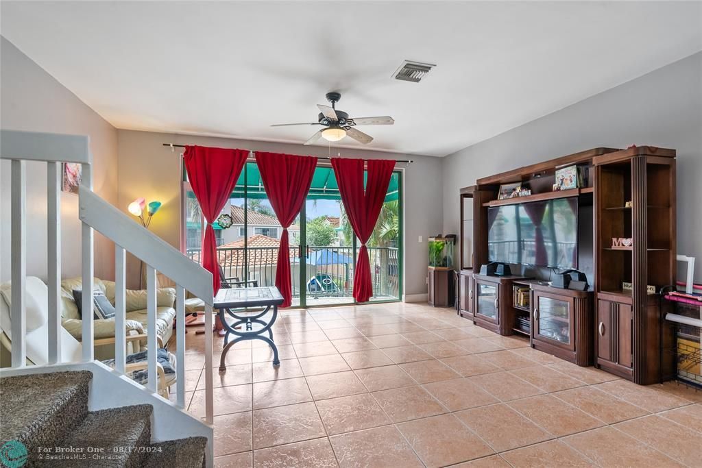 Active With Contract: $450,000 (4 beds, 2 baths, 1812 Square Feet)