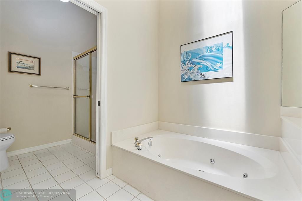 На продажу: $375,000 (2 спален, 2 ванн, 1550 Квадратных фут)