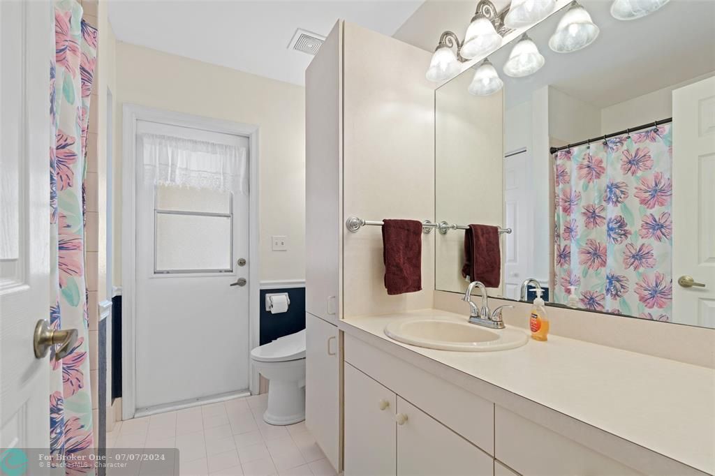 Active With Contract: $770,000 (4 beds, 2 baths, 2320 Square Feet)
