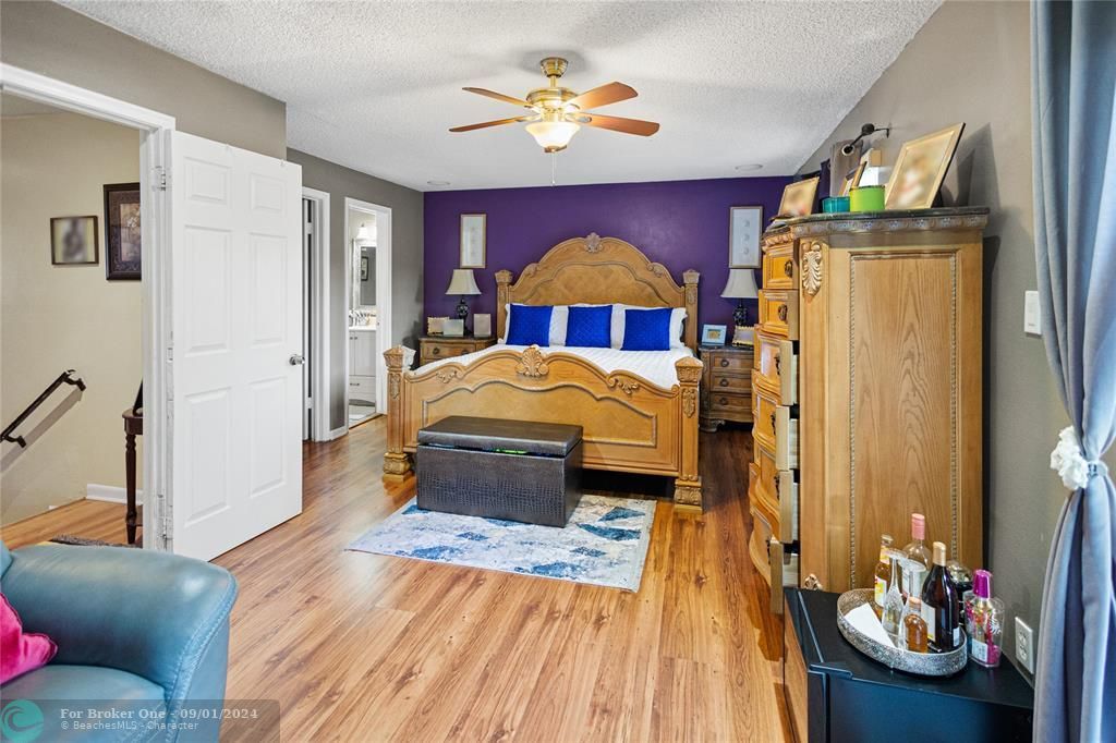 Active With Contract: $2,800 (4 beds, 2 baths, 2200 Square Feet)