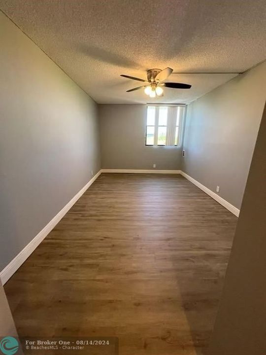 For Rent: $1,550 (1 beds, 1 baths, 619 Square Feet)