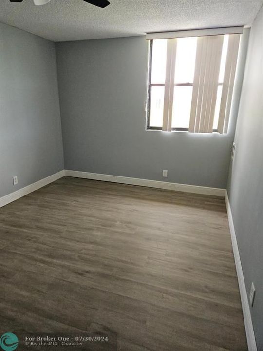For Rent: $1,550 (1 beds, 1 baths, 619 Square Feet)