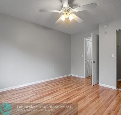 For Rent: $2,300 (2 beds, 2 baths, 1076 Square Feet)