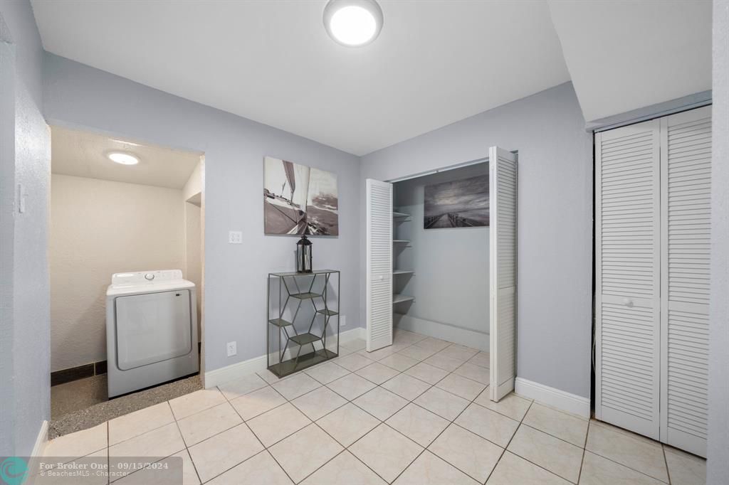 For Sale: $399,900 (3 beds, 2 baths, 1260 Square Feet)