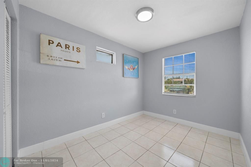 For Sale: $399,900 (3 beds, 2 baths, 1260 Square Feet)