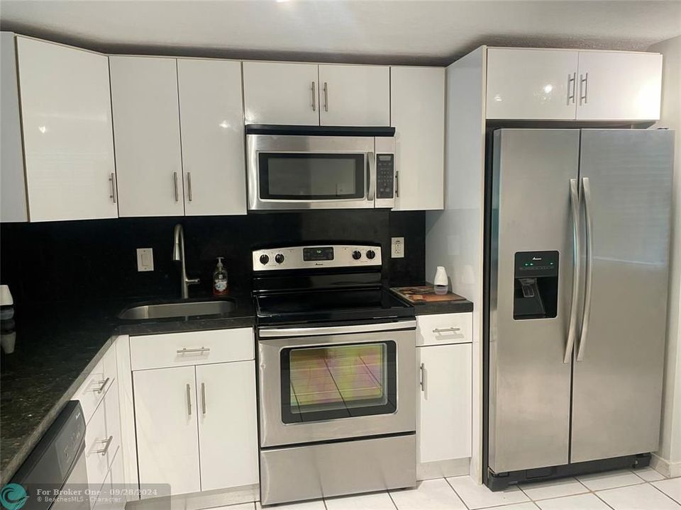 En Venta: $265,000 (2 camas, 2 baños, 1260 Pies cuadrados)