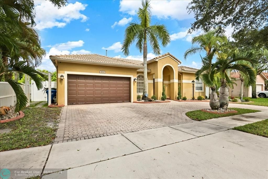 Active With Contract: $5,600 (4 beds, 3 baths, 4298 Square Feet)