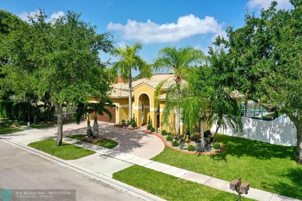 Active With Contract: $5,600 (4 beds, 3 baths, 4298 Square Feet)