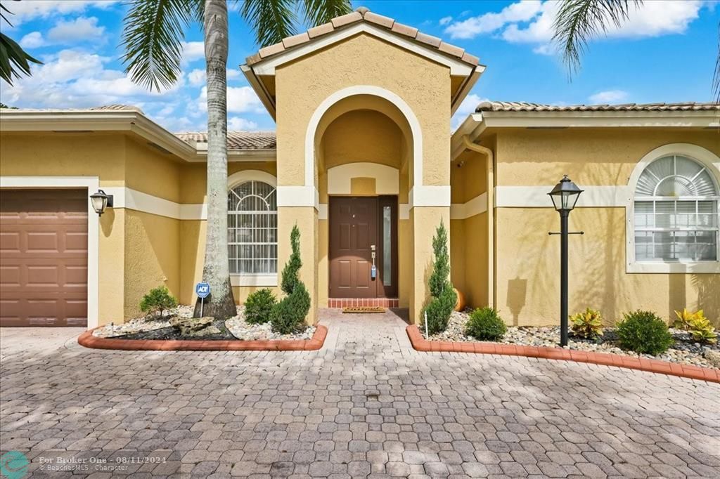 Active With Contract: $5,600 (4 beds, 3 baths, 4298 Square Feet)