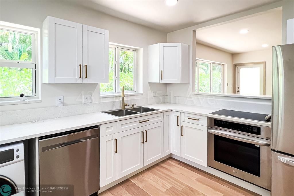 Active With Contract: $995,000 (0 beds, 0 baths, 1729 Square Feet)