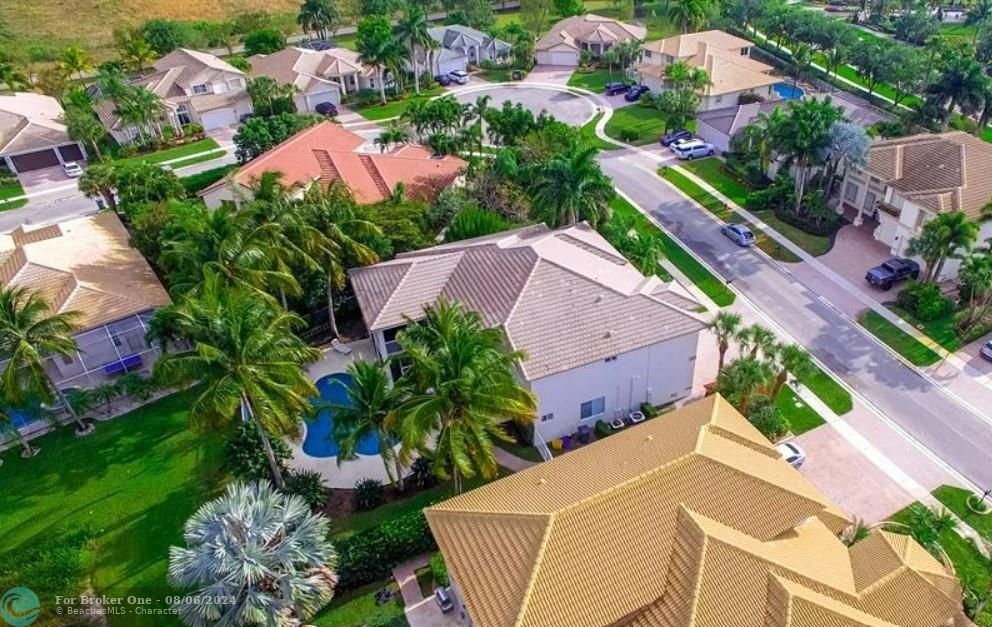 En Venta: $1,399,700 (5 camas, 3 baños, 4275 Pies cuadrados)