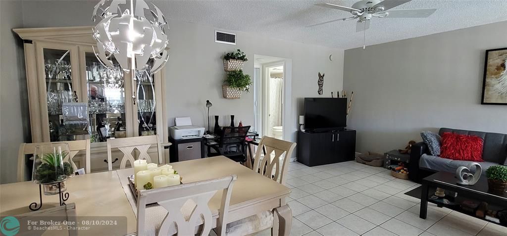 Active With Contract: $169,900 (1 beds, 1 baths, 620 Square Feet)