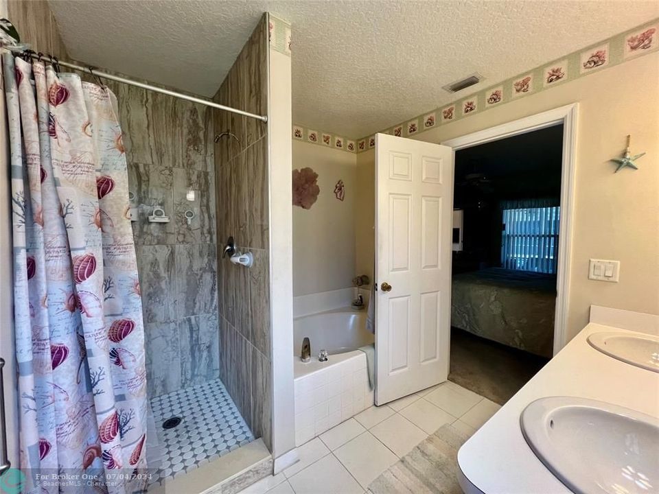 待售: $410,999 (3 贝兹, 2 浴室, 1490 平方英尺)