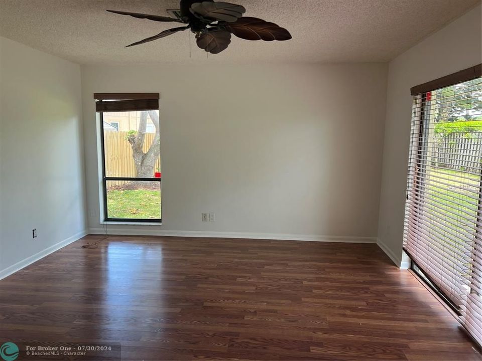 For Rent: $3,800 (3 beds, 2 baths, 1656 Square Feet)