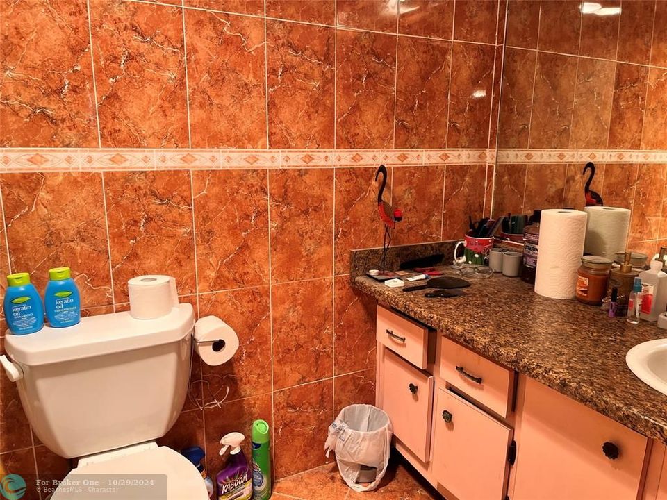 En Venta: $114,900 (1 camas, 1 baños, 928 Pies cuadrados)