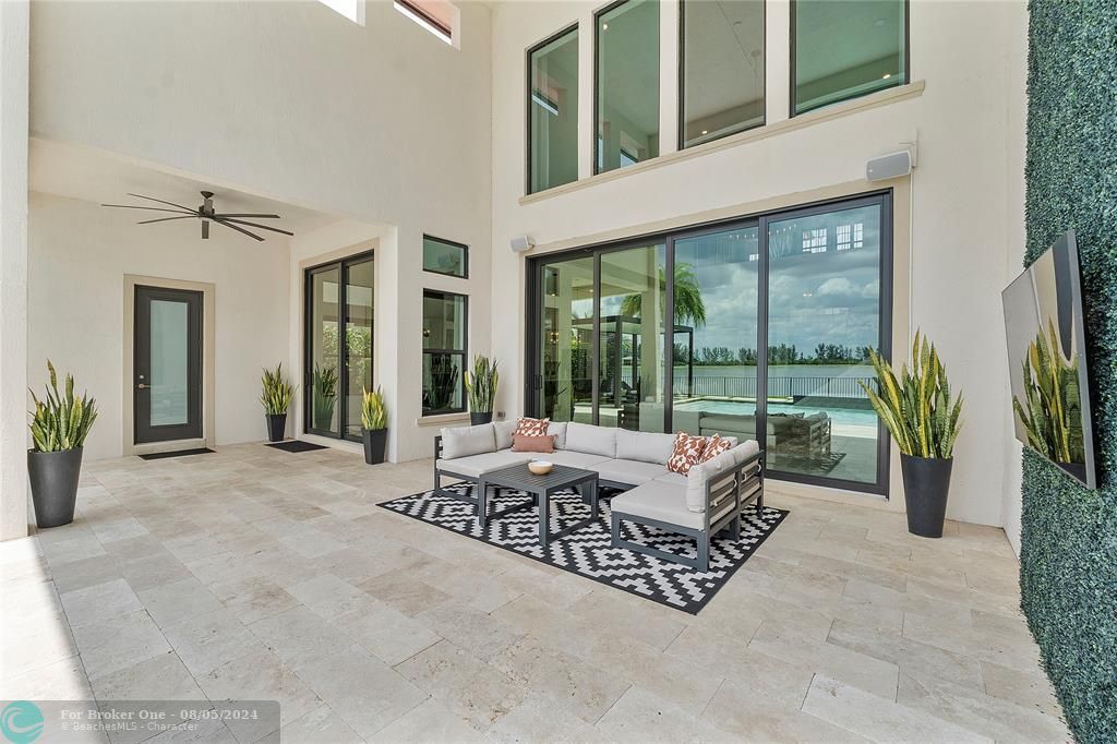 For Sale: $2,599,999 (5 beds, 5 baths, 5030 Square Feet)
