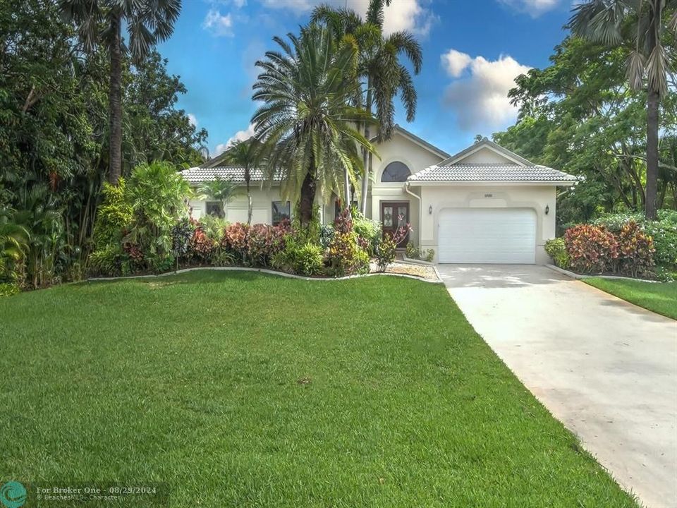 Active With Contract: $1,250,000 (5 beds, 3 baths, 2956 Square Feet)