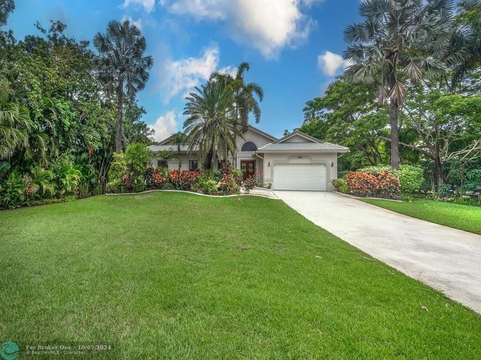 Active With Contract: $1,250,000 (5 beds, 3 baths, 2956 Square Feet)