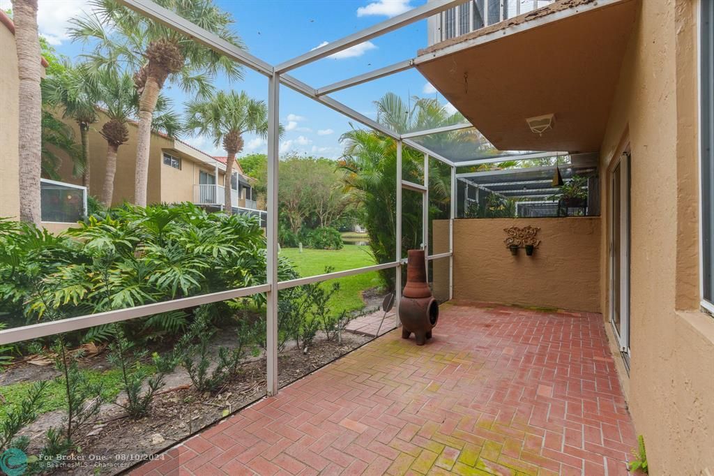 Active With Contract: $465,000 (3 beds, 3 baths, 1832 Square Feet)