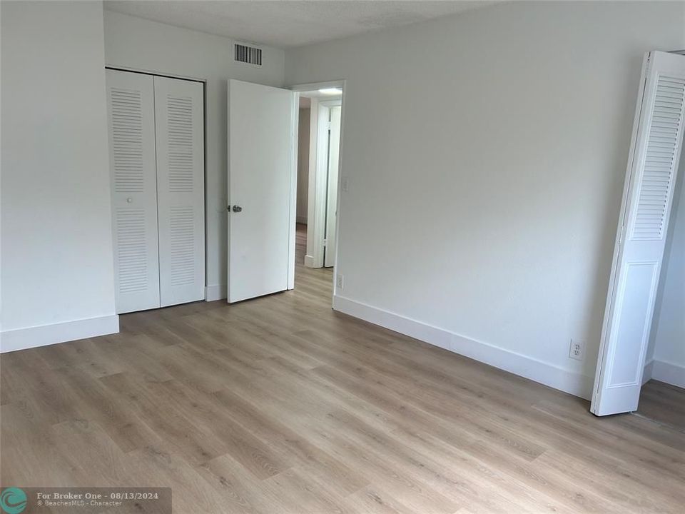 For Rent: $1,800 (2 beds, 2 baths, 722 Square Feet)