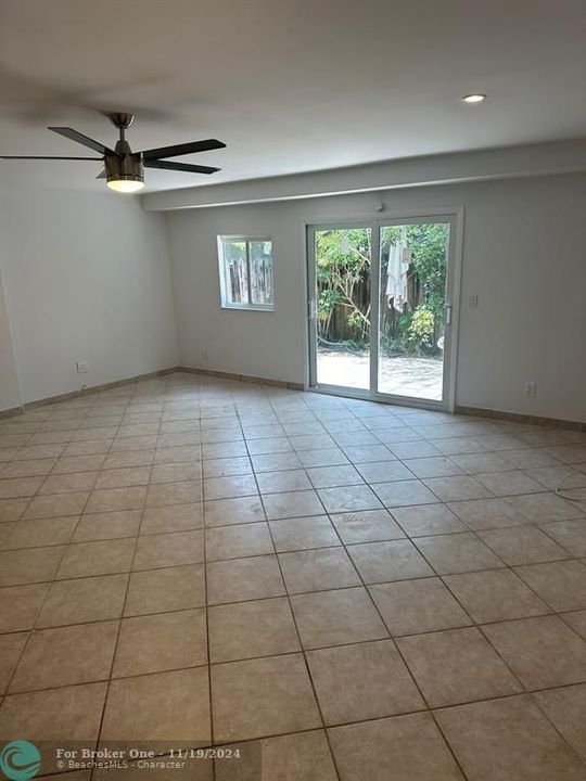 For Rent: $3,300 (4 beds, 2 baths, 2000 Square Feet)