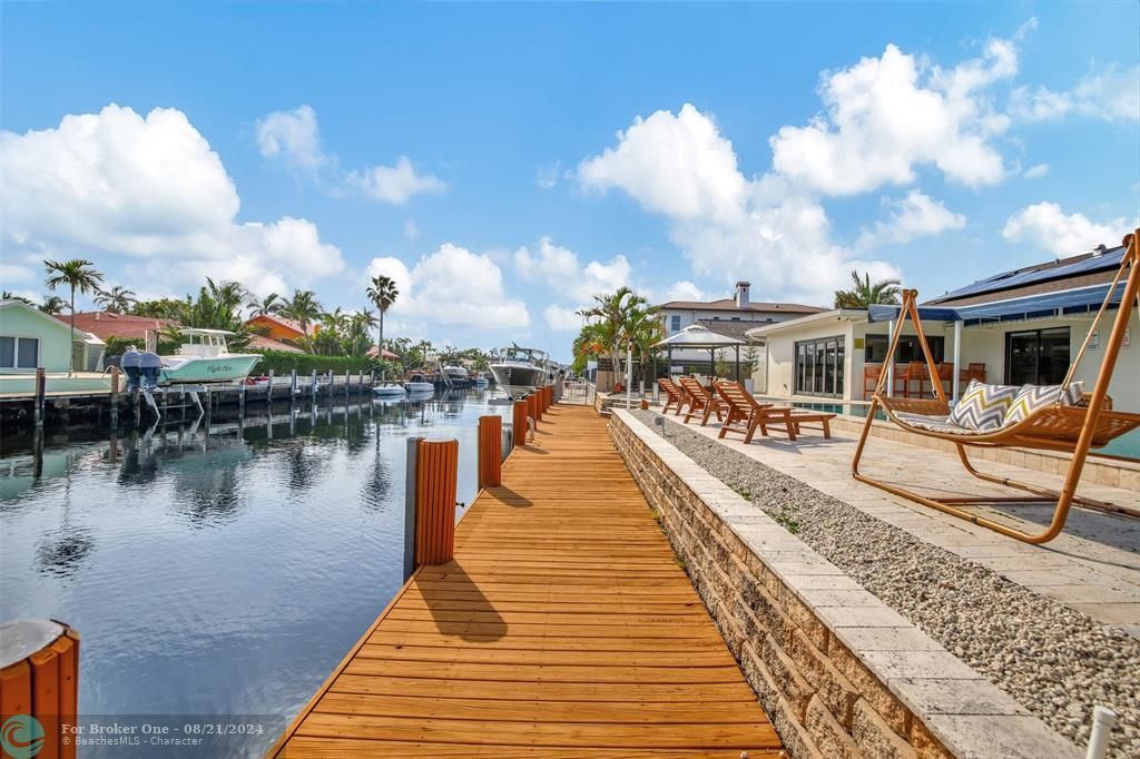 For Sale: $3,000,000 (3 beds, 3 baths, 2767 Square Feet)