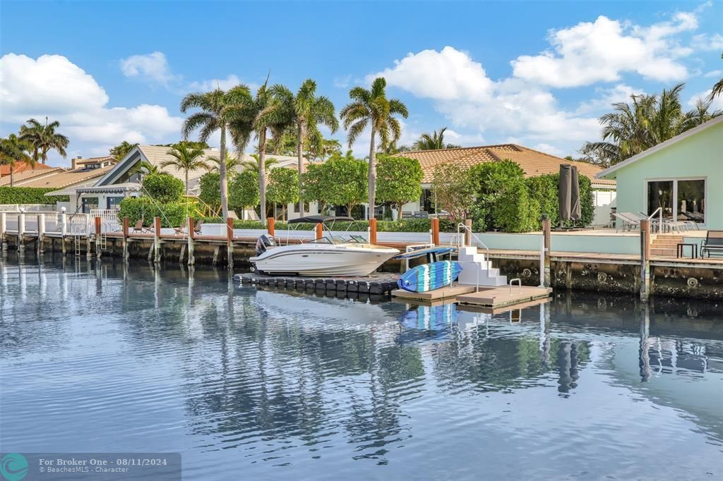 For Sale: $3,000,000 (3 beds, 3 baths, 2767 Square Feet)