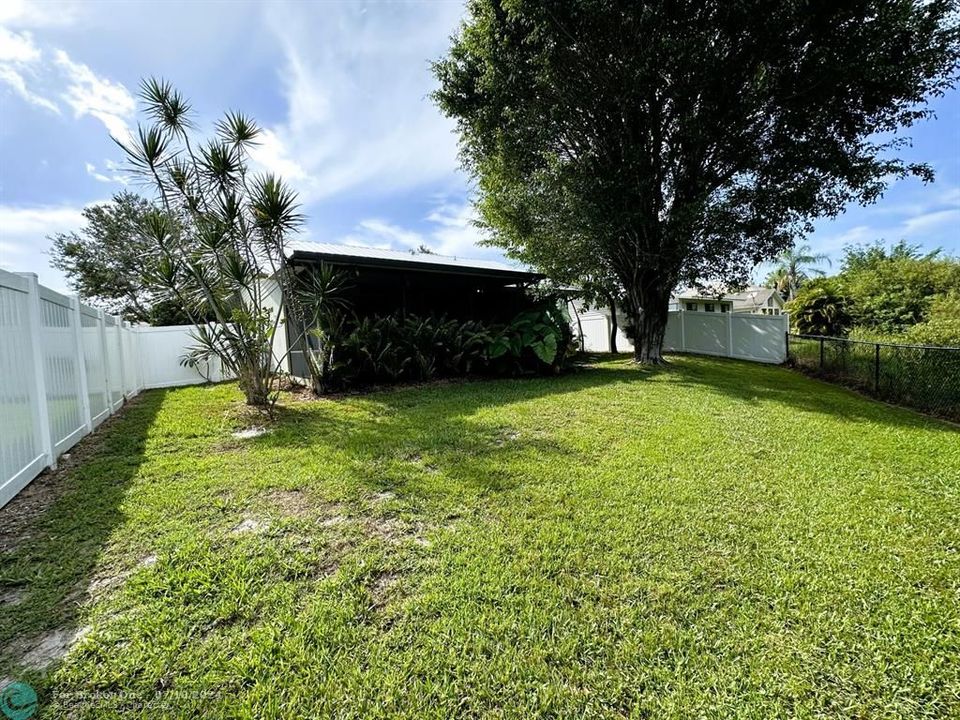 For Sale: $429,000 (3 beds, 2 baths, 1400 Square Feet)