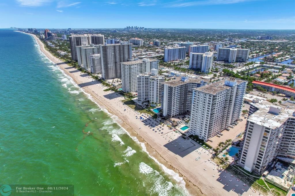 For Sale: $1,079,000 (3 beds, 2 baths, 2323 Square Feet)