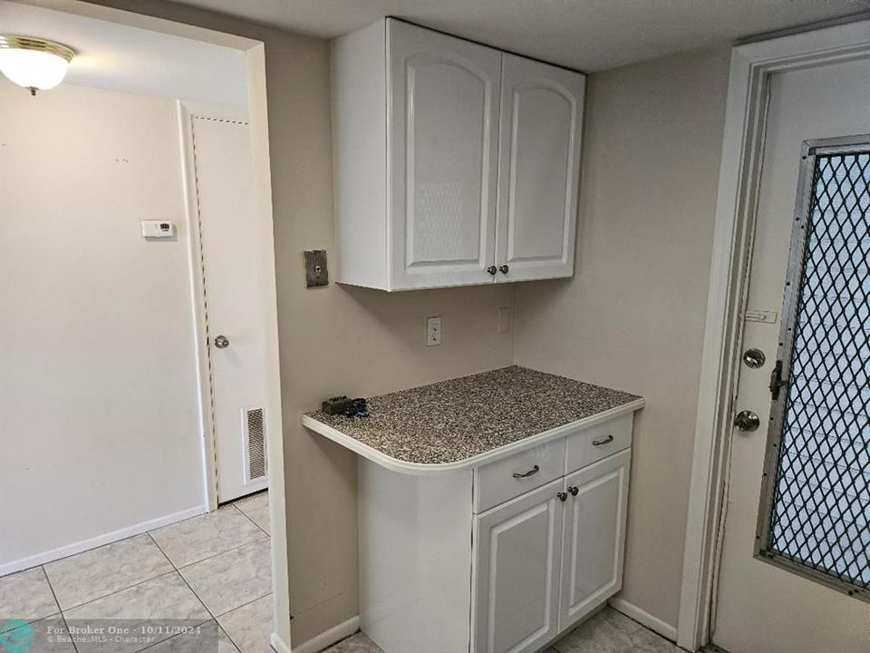 For Rent: $2,000 (2 beds, 2 baths, 960 Square Feet)