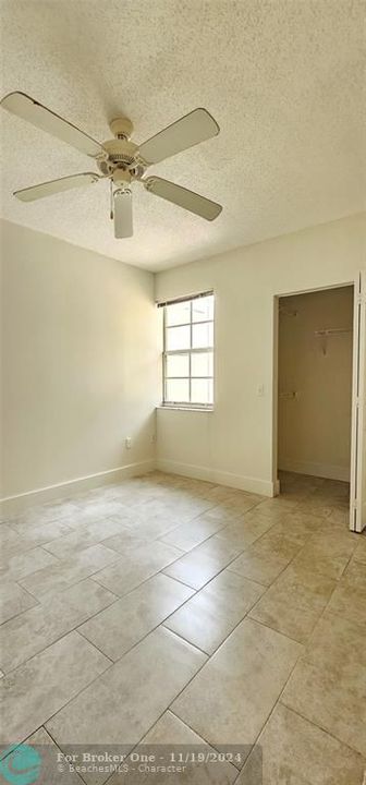 Active With Contract: $2,600 (2 beds, 2 baths, 1189 Square Feet)