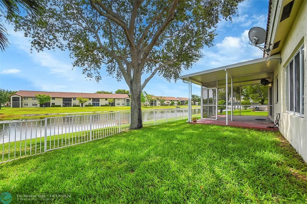 For Sale: $575,000 (3 beds, 2 baths, 1956 Square Feet)