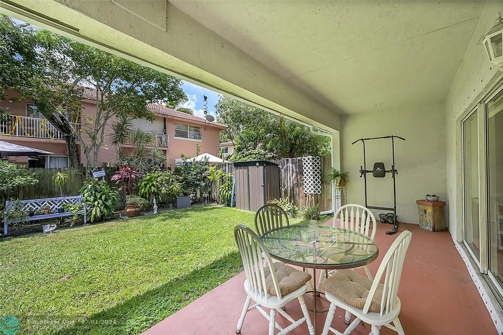 For Sale: $459,900 (3 beds, 2 baths, 1417 Square Feet)