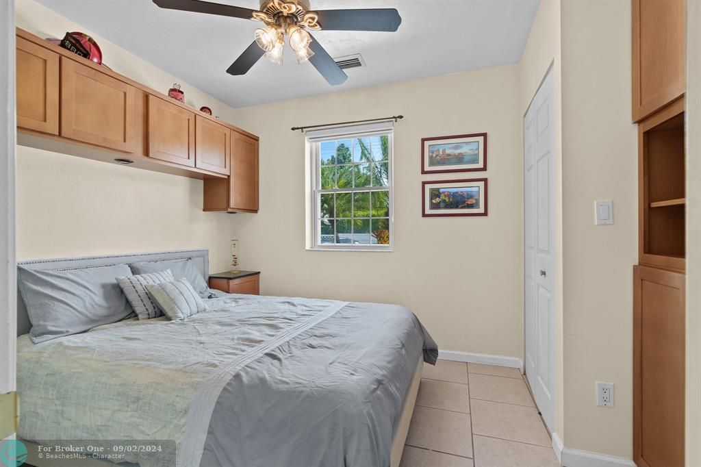 Active With Contract: $5,000 (3 beds, 2 baths, 1810 Square Feet)