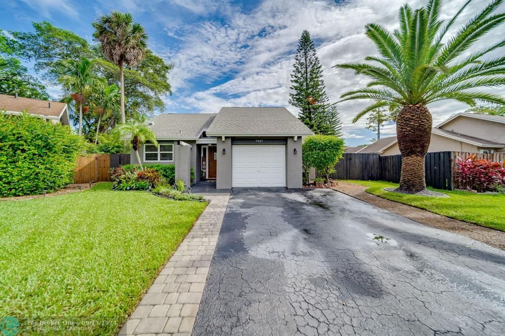 For Sale: $529,000 (3 beds, 2 baths, 1338 Square Feet)