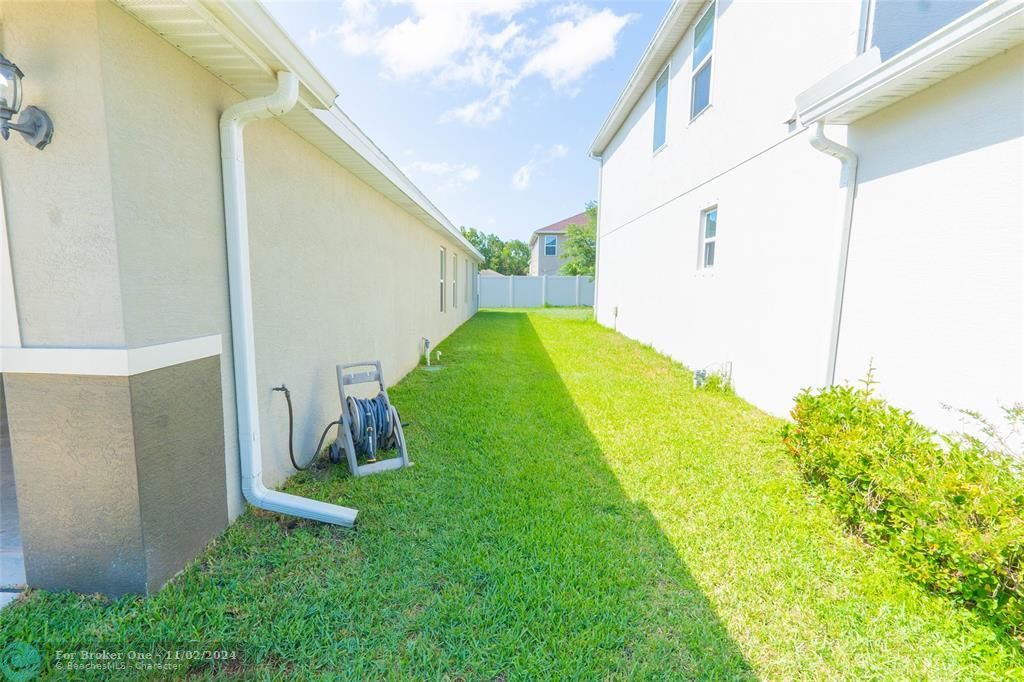 For Sale: $419,000 (3 beds, 2 baths, 1723 Square Feet)