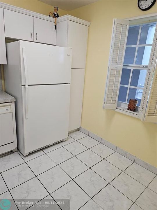 For Sale: $229,900 (2 beds, 2 baths, 1150 Square Feet)