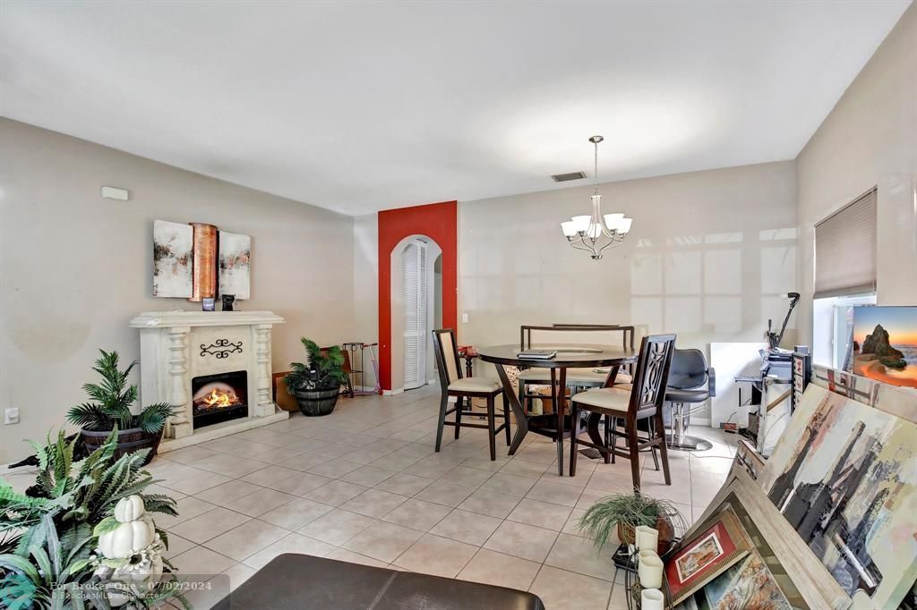For Sale: $674,900 (4 beds, 2 baths, 1858 Square Feet)