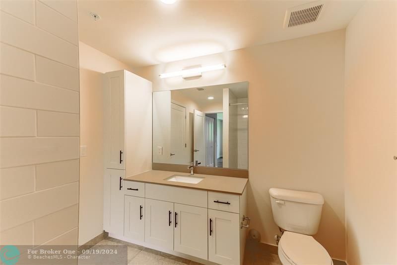 For Sale: $2,719 (2 beds, 2 baths, 1064 Square Feet)