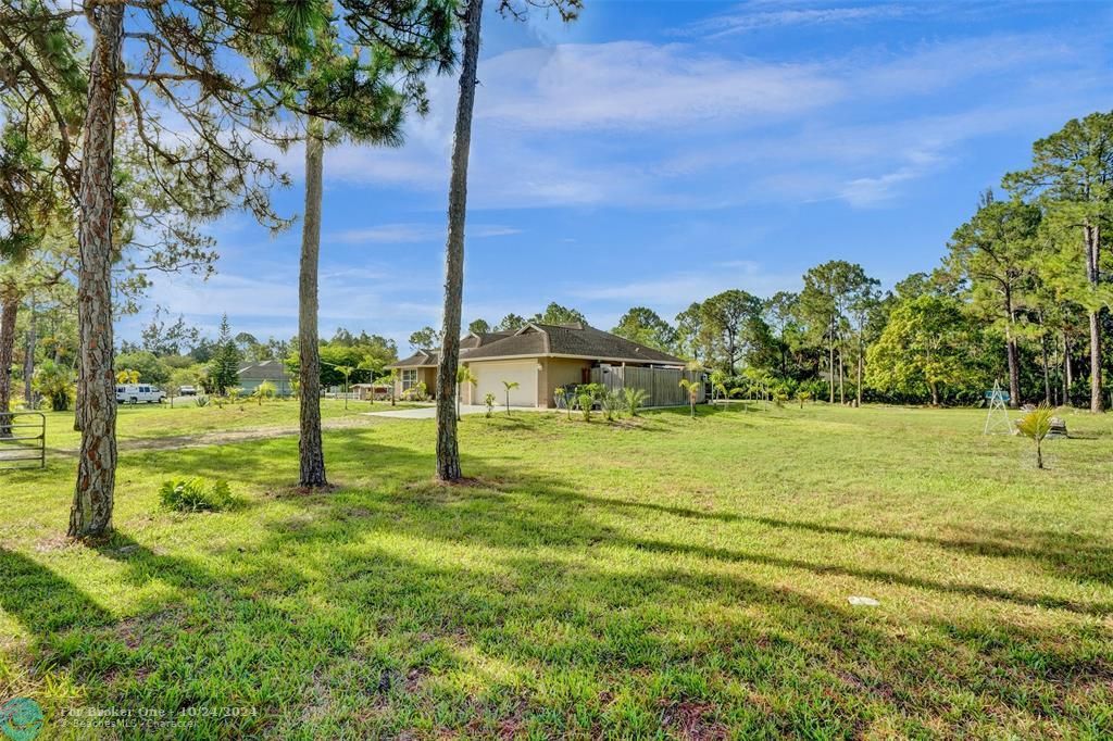 For Sale: $695,000 (3 beds, 2 baths, 1501 Square Feet)