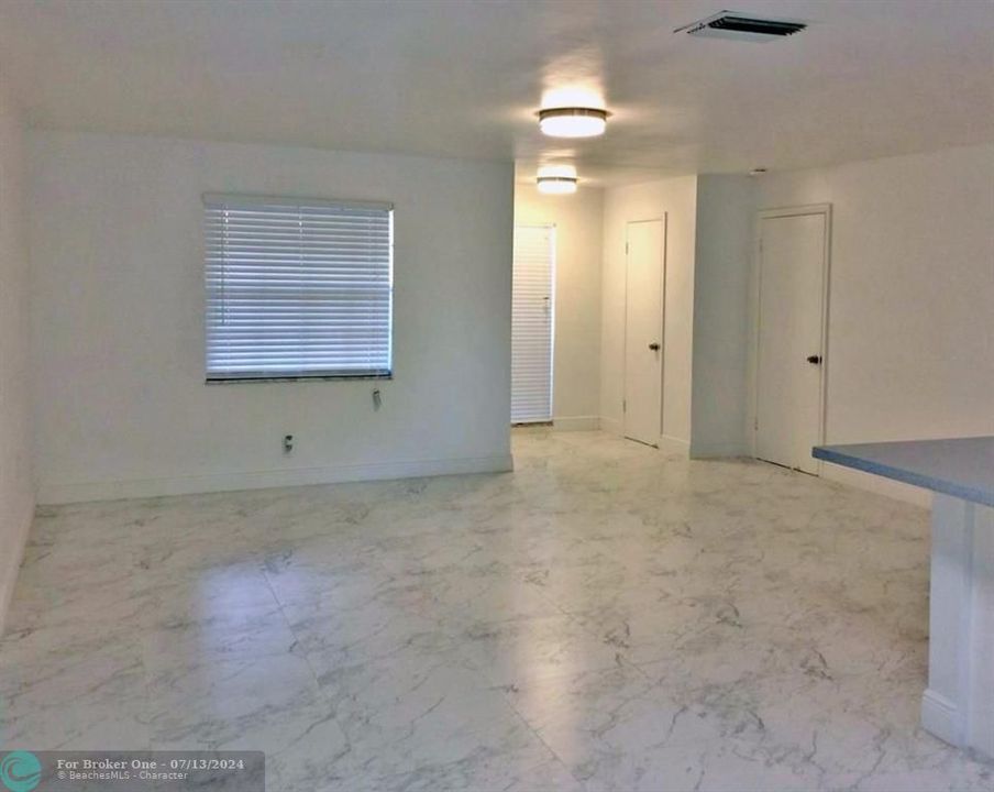 For Sale: $2,850 (3 beds, 2 baths, 2345 Square Feet)