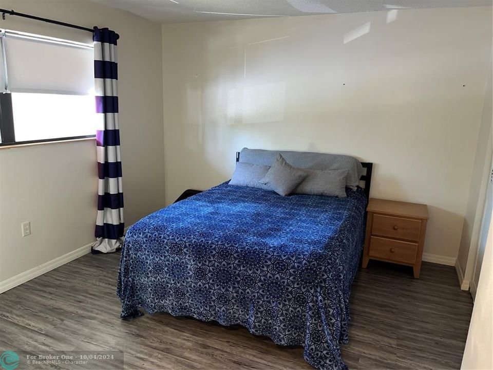 For Sale: $124,900 (2 beds, 2 baths, 1226 Square Feet)