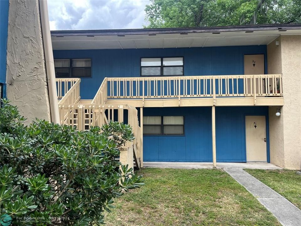 For Sale: $124,900 (2 beds, 2 baths, 1226 Square Feet)