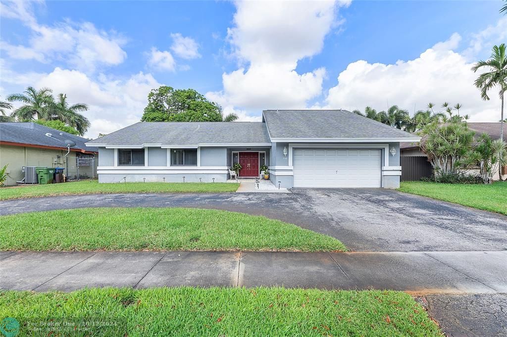 For Sale: $695,000 (4 beds, 2 baths, 1950 Square Feet)