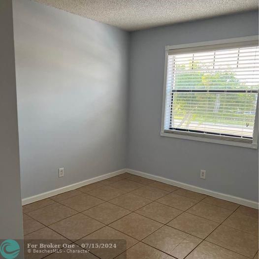 For Rent: $2,500 (3 beds, 2 baths, 1138 Square Feet)