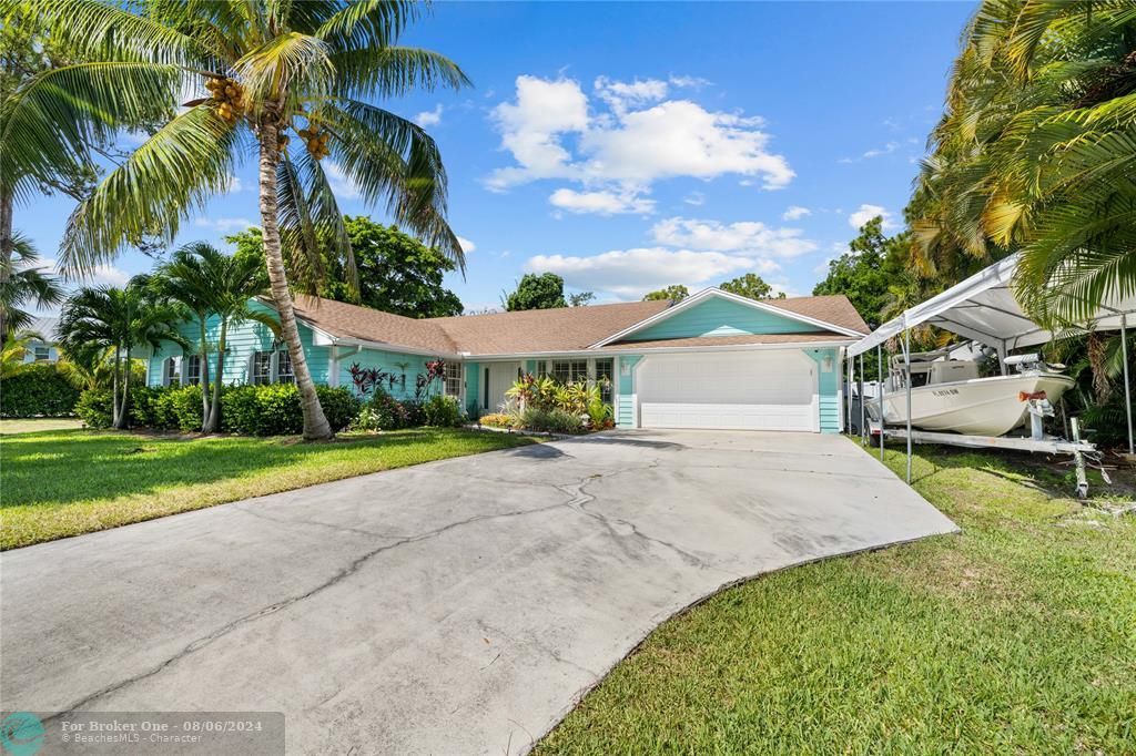 For Sale: $689,000 (3 beds, 2 baths, 1868 Square Feet)